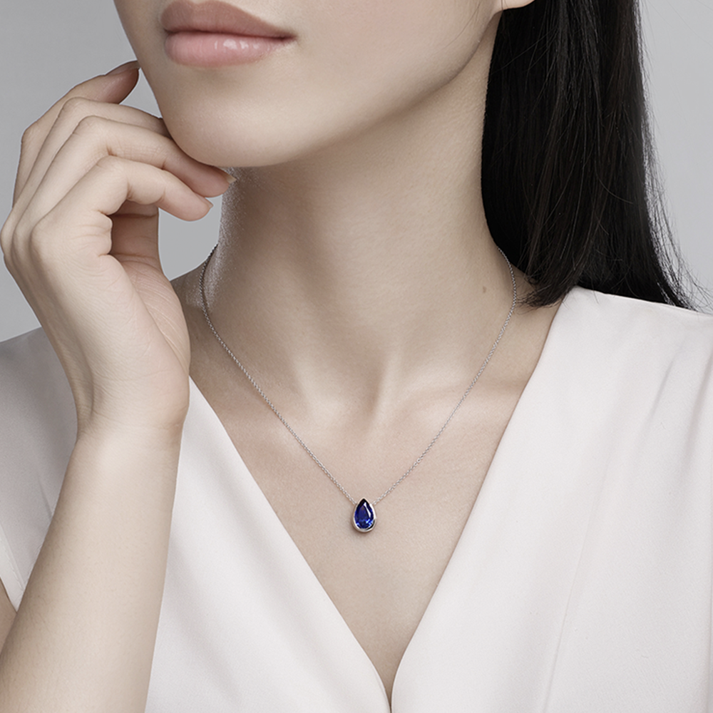 Royal blue Sapphire NK0150A00LL