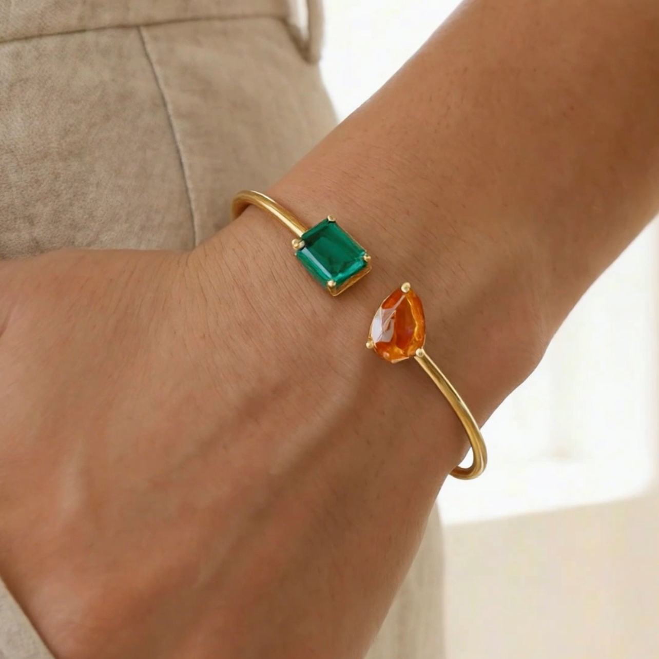 YOU & ME - EMERALD AND ORANGE SAPPHIRE BRACELET